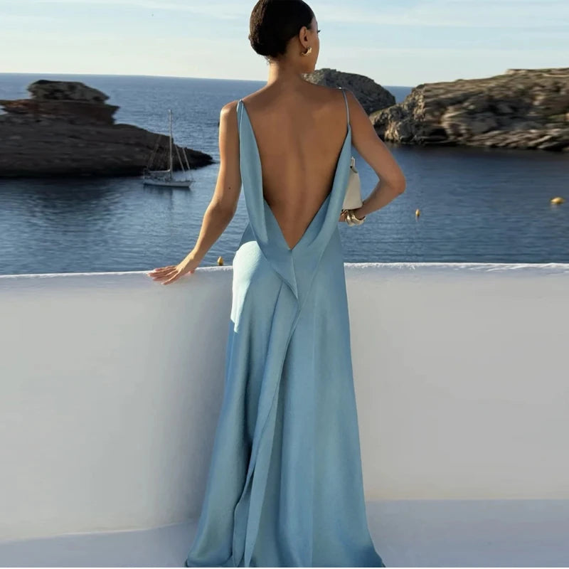 Vestido elegante para mulher com racha, cor sólida, decote quadrado, costas nuas e sem mangas, modelo comprido, ideal para festas e eventos na primavera/verão de 2026.
