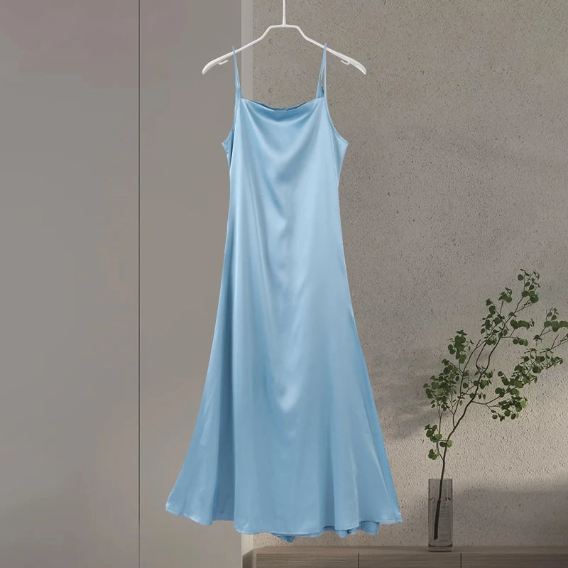Vestido elegante para mulher com racha, cor sólida, decote quadrado, costas nuas e sem mangas, modelo comprido, ideal para festas e eventos na primavera/verão de 2026.